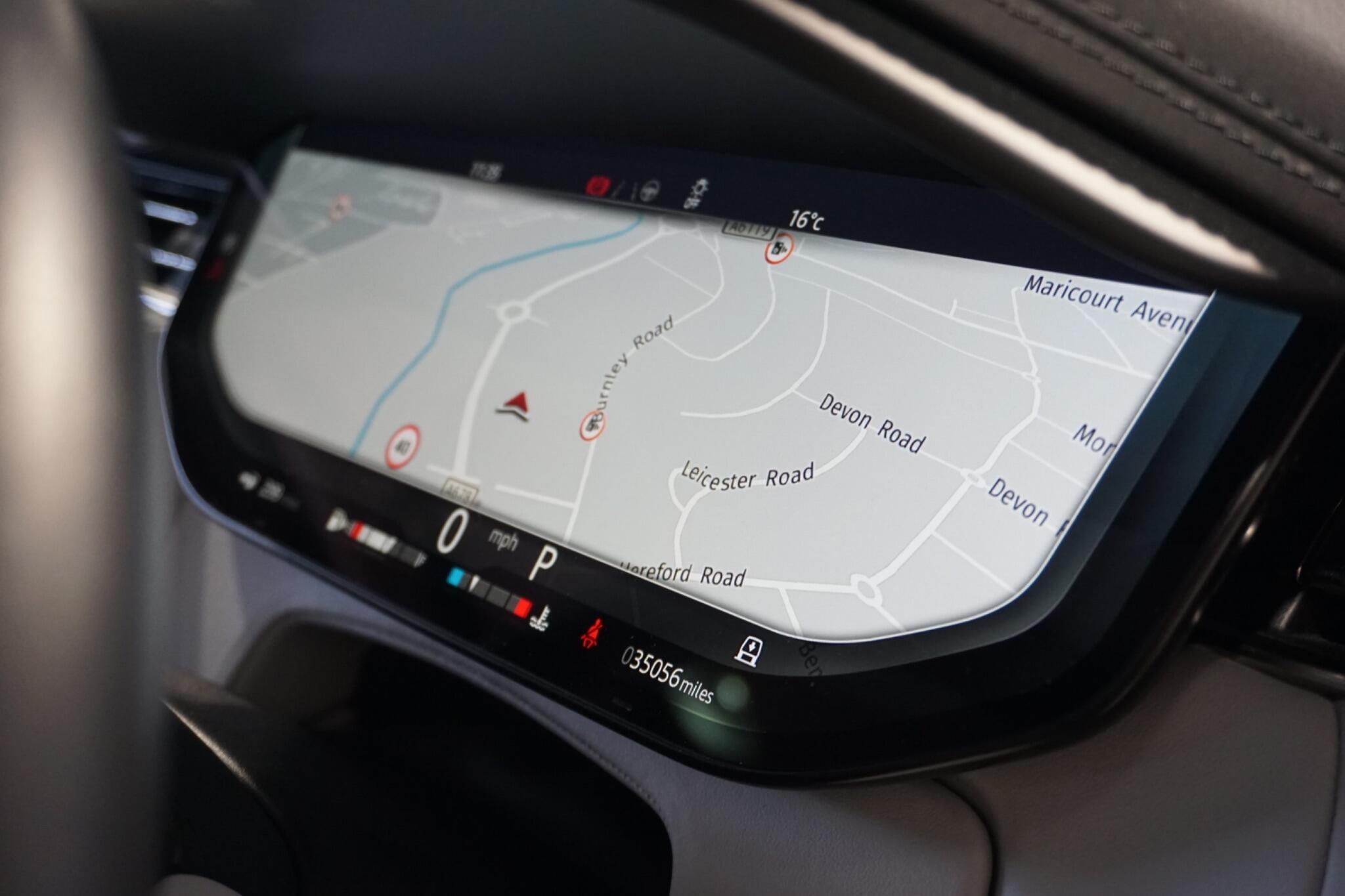 Land Rover Range Rover Sport 3.0 D300 MHEV Dynamic SE SUV 5dr Diesel Auto 4WD Euro 6 (s/s) (300 ps)